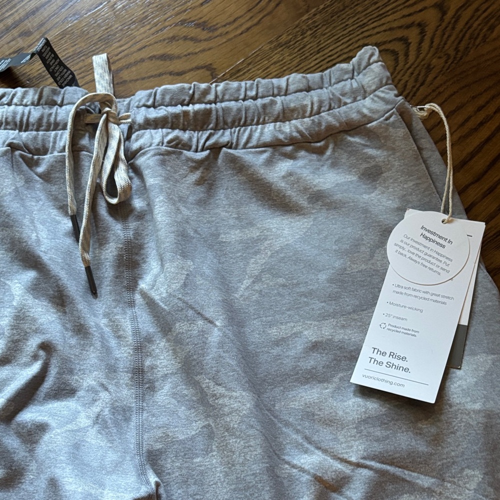 Vuori Light Gray Camo Performance Joggers NWT